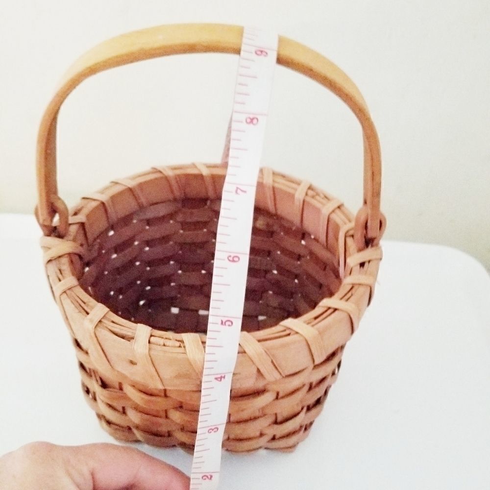 Handcrafted basket farmhouse decor - Picture 3 of 5